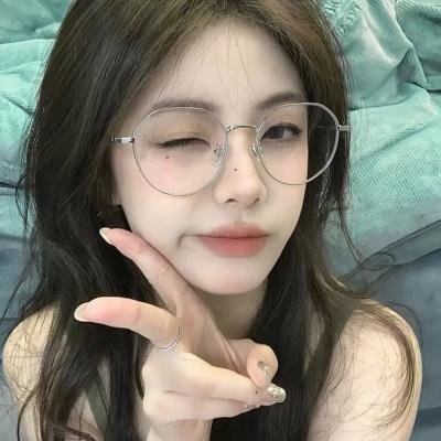舍努阿山妇女的努巴封面