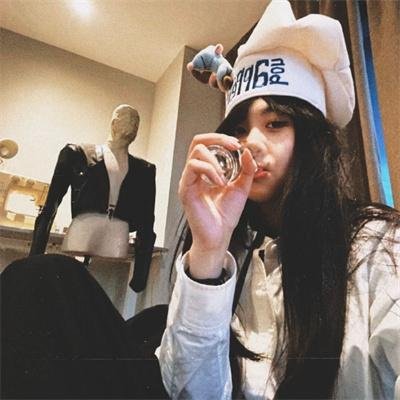 超人和露易丝第三季封面